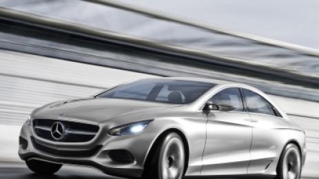 Мерцедес разкрива студията F800 Style