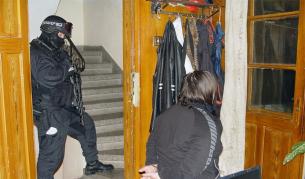 Хванаха крадци от банкомати