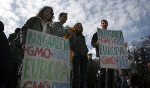 Промените в закона за ГМО провокираха вълна от протести
