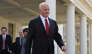 Папандреу на излизане от Белия дом