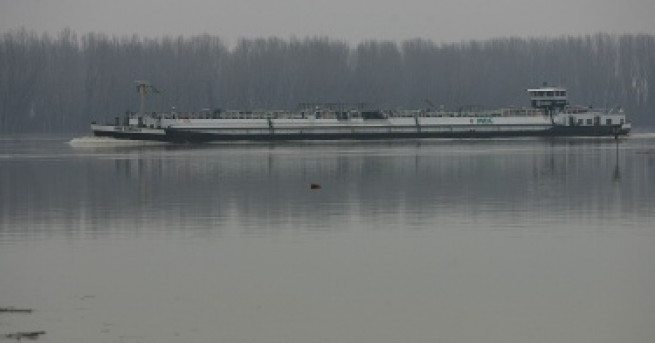 Нивото на река Дунав се наблюдава денонощно До преливането й