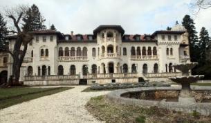 Дворецът "Врана", който бе реституиран от фамилия Сакскобургготски
