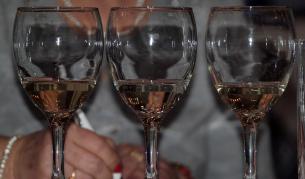 Откриха опасно вино менте на пазара