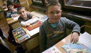 Държавата ще плаща за обучението и на частните училища