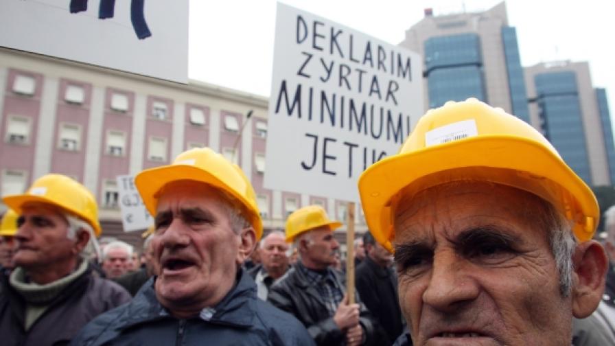 Протести на социалистите в Албания
