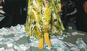 Клуб "Версай" е сред луксозните попфолк заведения в София