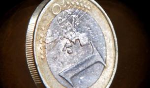 Еврото с нов рекорден спад