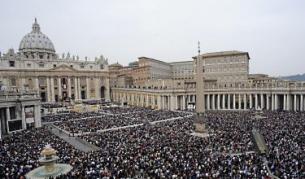 Площад "Св. Петър" във Ватикана