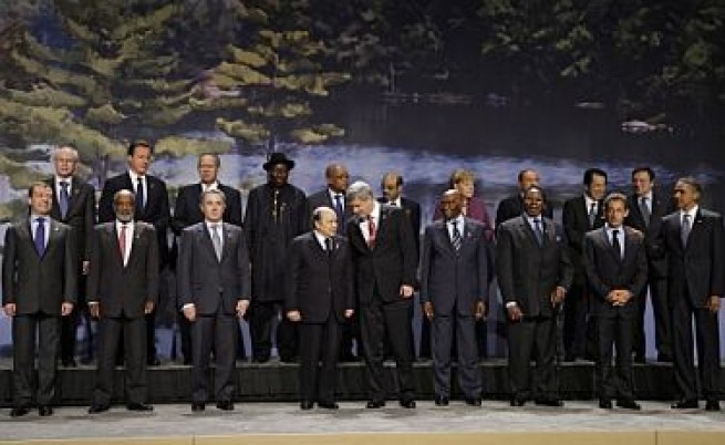 Лидерите на развитите страни с различия как светът да излезе от кризата