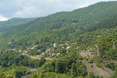 Маршрутка падна в дере край с. Реброво