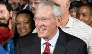 Ед Уитакър напуска GM