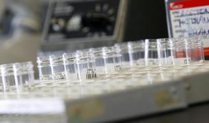 Изкуствен яйчник дава надежда