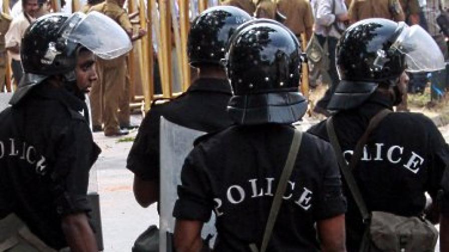 27 души загинаха при нелепа експлозия в Шри Ланка