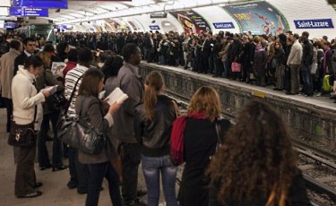 Стачки парализират транспорта в Гърция, Франция и Великобритания