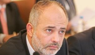 Министър Тотю Младенов