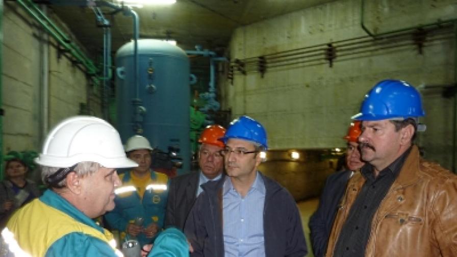 В края на октомври министър Трайков направи проверка и в хидроенергийния комплекс "Белмекен-Сестримо-Чаира" за готовността за зимата