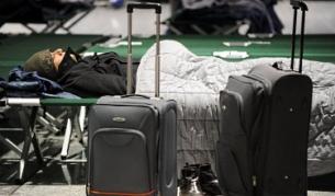 Хиляди пътници останаха блокирани по летищата във Великобритания, Белгия, Германия и Франция прес последните дни