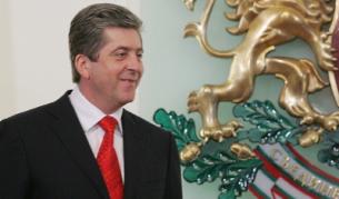 Новата година да е мирна и благодатна за България