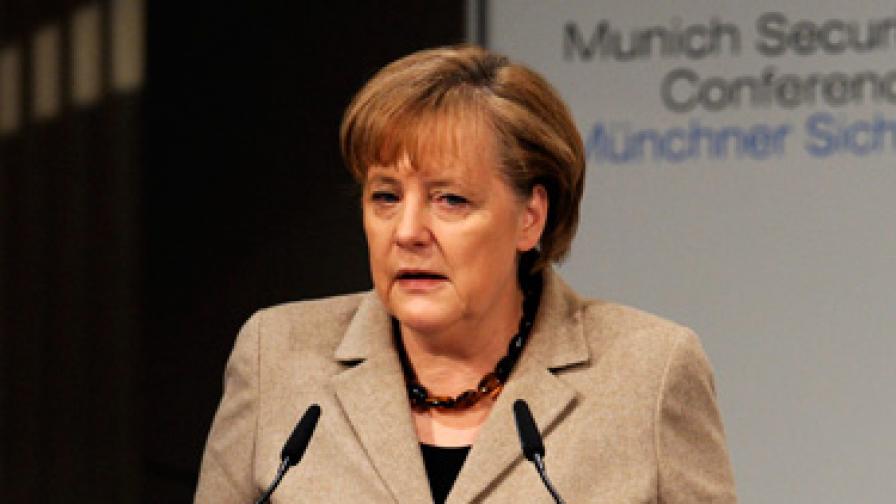 Меркел: Предсрочни избори в Египет ще са грешка  