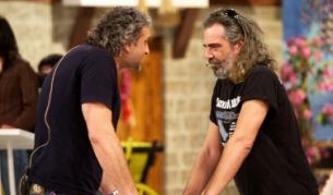 Капитаните на двата отбора Юлиан Константинов (вляво) и Андрей Слабаков (вдясно)