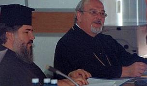 Камен Бараков (д) с някогашния водач на отцепниците Инокентий