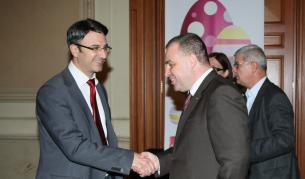 Подписаха за "чиста храна на разумна цена"