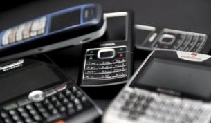 Договор с мобилен оператор ще бъде прекратяван от абоната без неустойка 