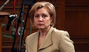 Менда Стоянова в парламента