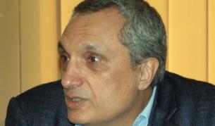 Иван Костов