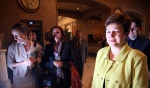 Еврокомисарят Кристалина Георгиева участва в кръгла маса на тема "Промените в климата и значението им за институциите и гражданите в България"