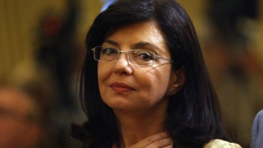 ДПС се разграничи от кандидатурата на Меглена Кунева