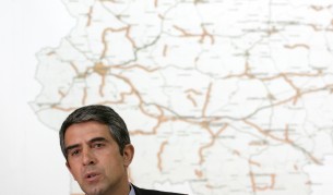 Плевнелиев: Инцидентът на АМ "Тракия" не е заради дупка