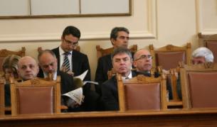 Вотът на недоверие към кабинета не успя