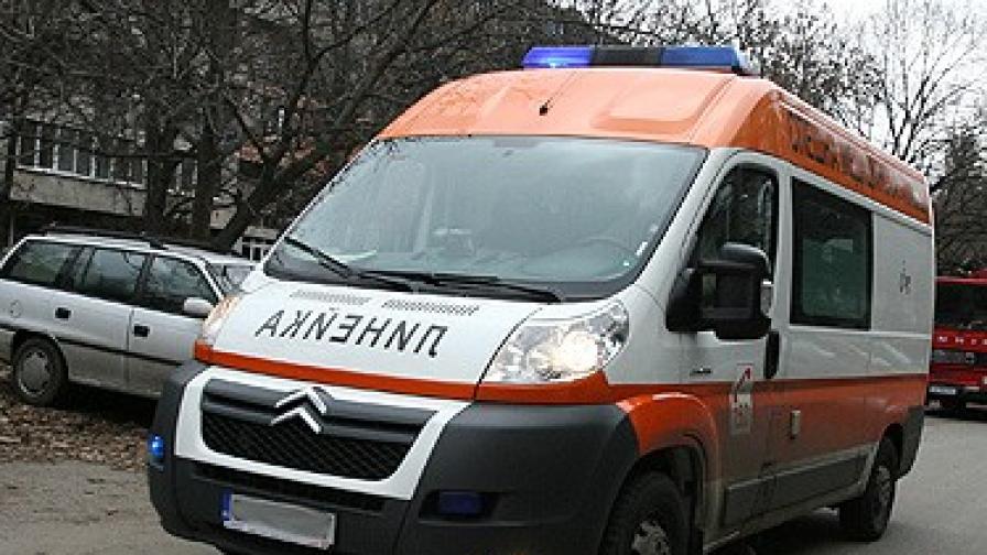 Три инцидента с румънски автомобили до обяд