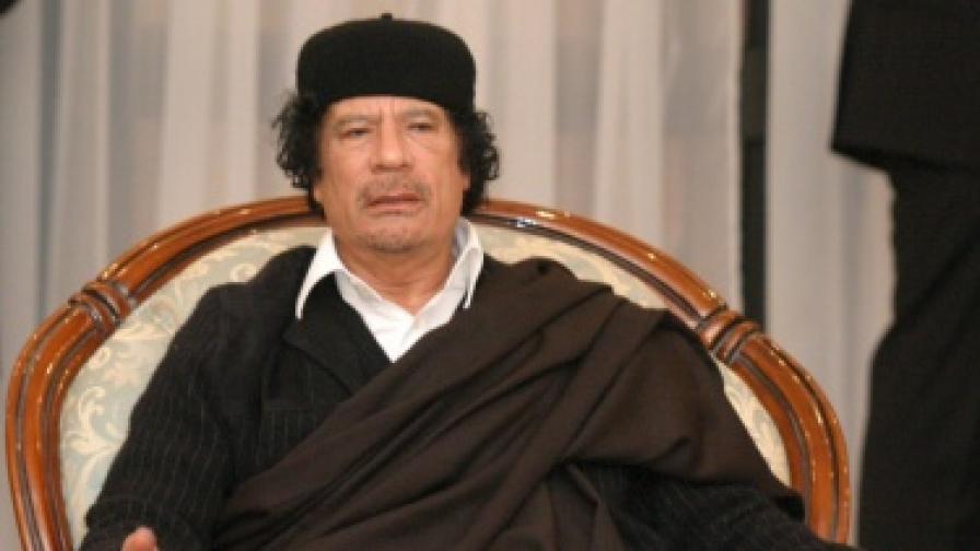 Париж: Кадафи не може да съди НАТО
