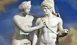 Реставрирана мраморна статуя на Венера и Марс