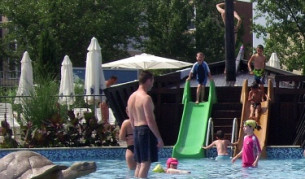 Аквапарковете са сред големите атракции за децата по Черноморието ни. Последните инциденти в басейни в морските хотели обаче помрачиха имиджа на туризма ни сред чужденците