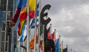 ЕЦБ вече не е против частичния фалит на Гърция