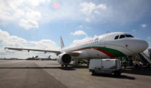 Правителството освобождава самолетно гориво от държавния резерв