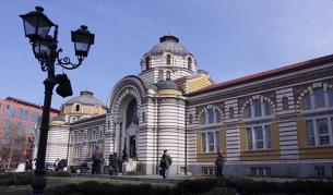 Сградата е построена през 1913 г., а банята функционираше до 1986 г.