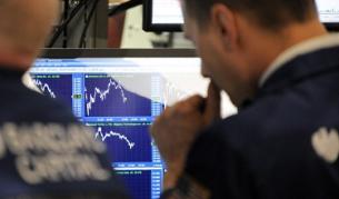 САЩ: Борсовият регулатор укривал далавери на "Уолстрийт"