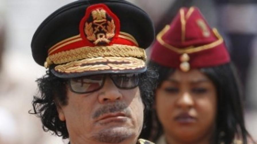 Кадафи завещал милиони на терористи