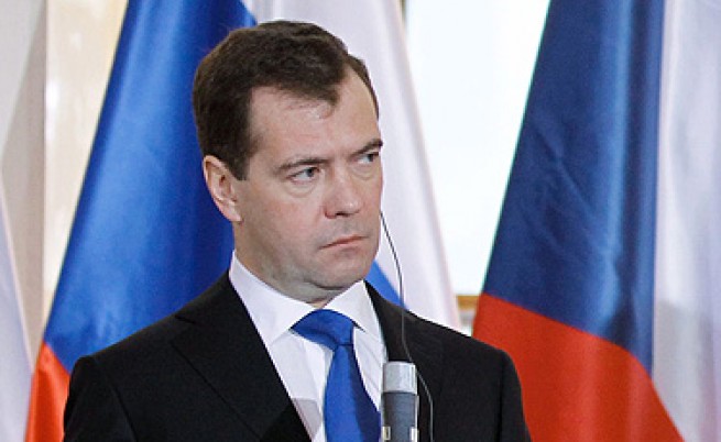 Медведев нареди проверки за изборни нарушения
