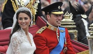 Младоженците принц Уилям и Кейт Мидълтън на път за Бъкингамския дворец