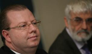 Директорът на НАП Красимир Стефанов и председателят на Сметната палата проф. Валери Димитров