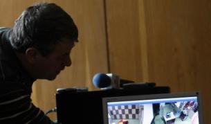 Старши комисар Валери Йорданов, директор на СДВР, даде брифинг, на който показа запис от задържането на Стефан Кленовски в столичен МОЛ