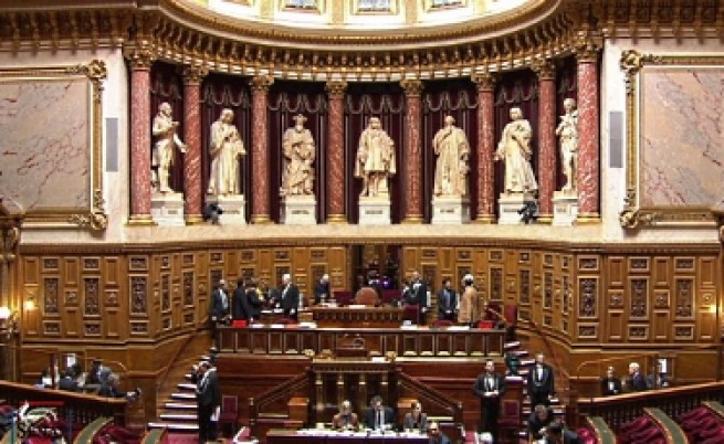 Спънка на финала за френския закон за геноцида