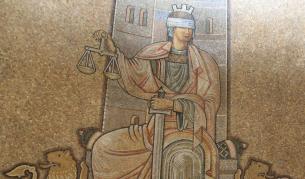 Междинният доклад на ЕК: Съдебната система пак на мушка 