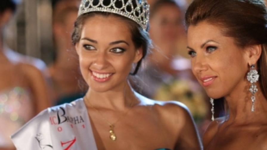 18-годишната Яна Димитрова спечели конкурса "Мис Варна 2011", но тя е украинка с бесарабски корен