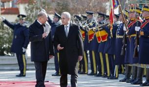 Маруан Шарбел (вдясно) с румънския президент Траян Бъсеску